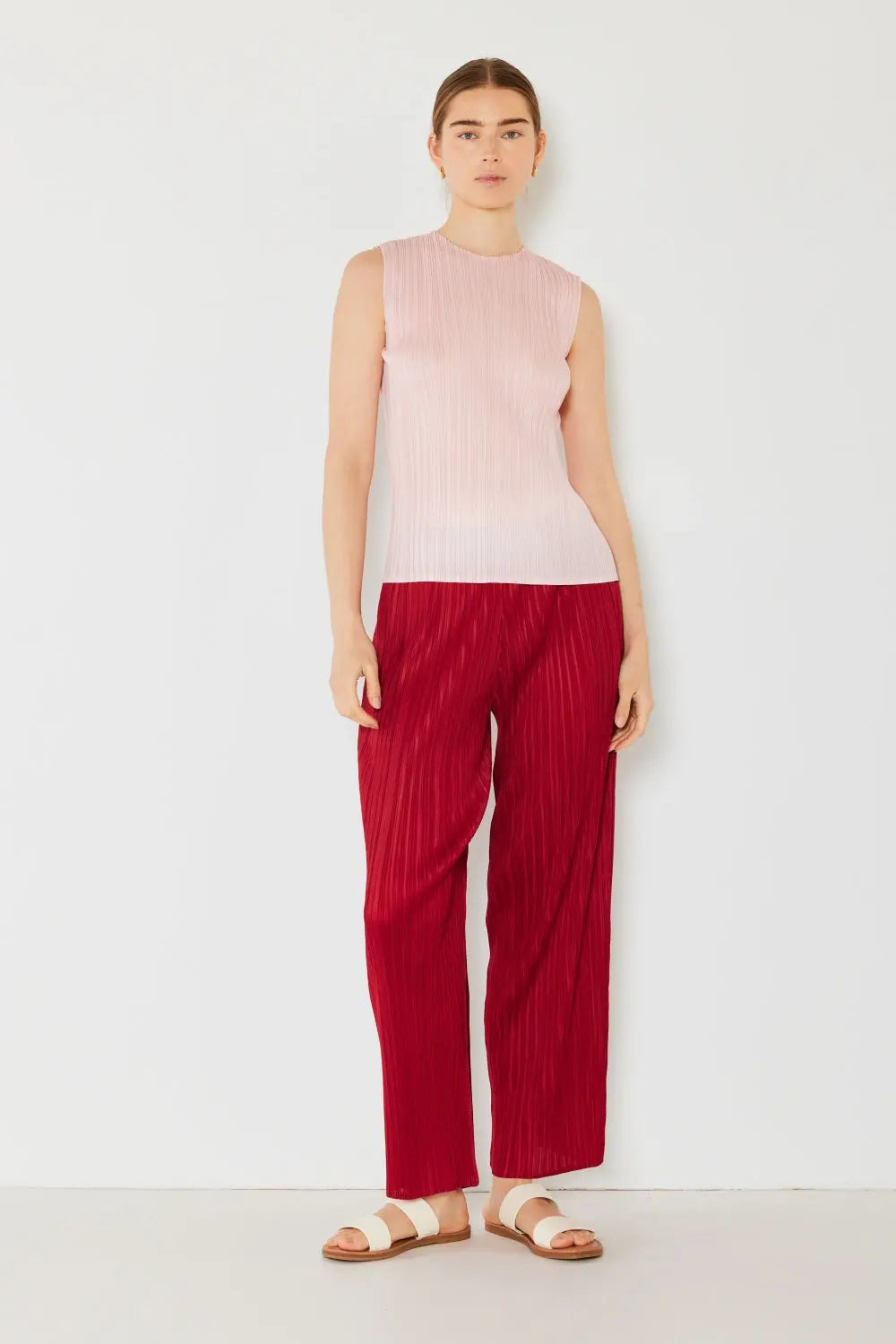 Marina West Swim - Pleated Elastic-Waist Straight Pants - Pfresh