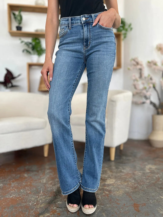 Judy Blue - Full Size Mid-Rise Waist Straight Jeans - Pfresh