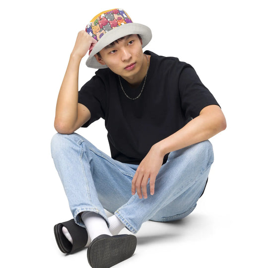 "Radiant Cats" - reversible Bucket Hat - Pfresh