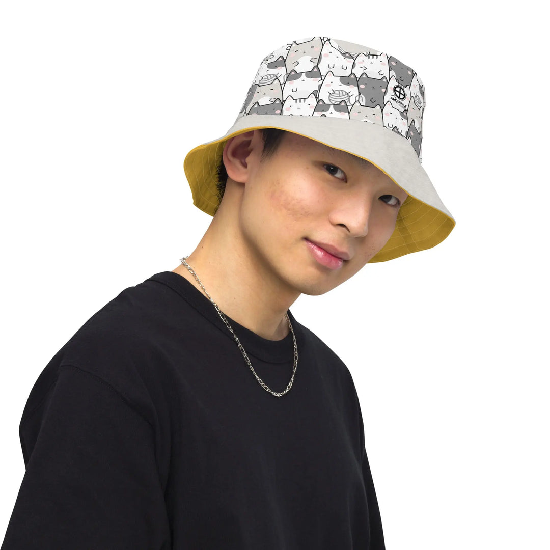 "Radiant Cats" - reversible Bucket Hat - Pfresh